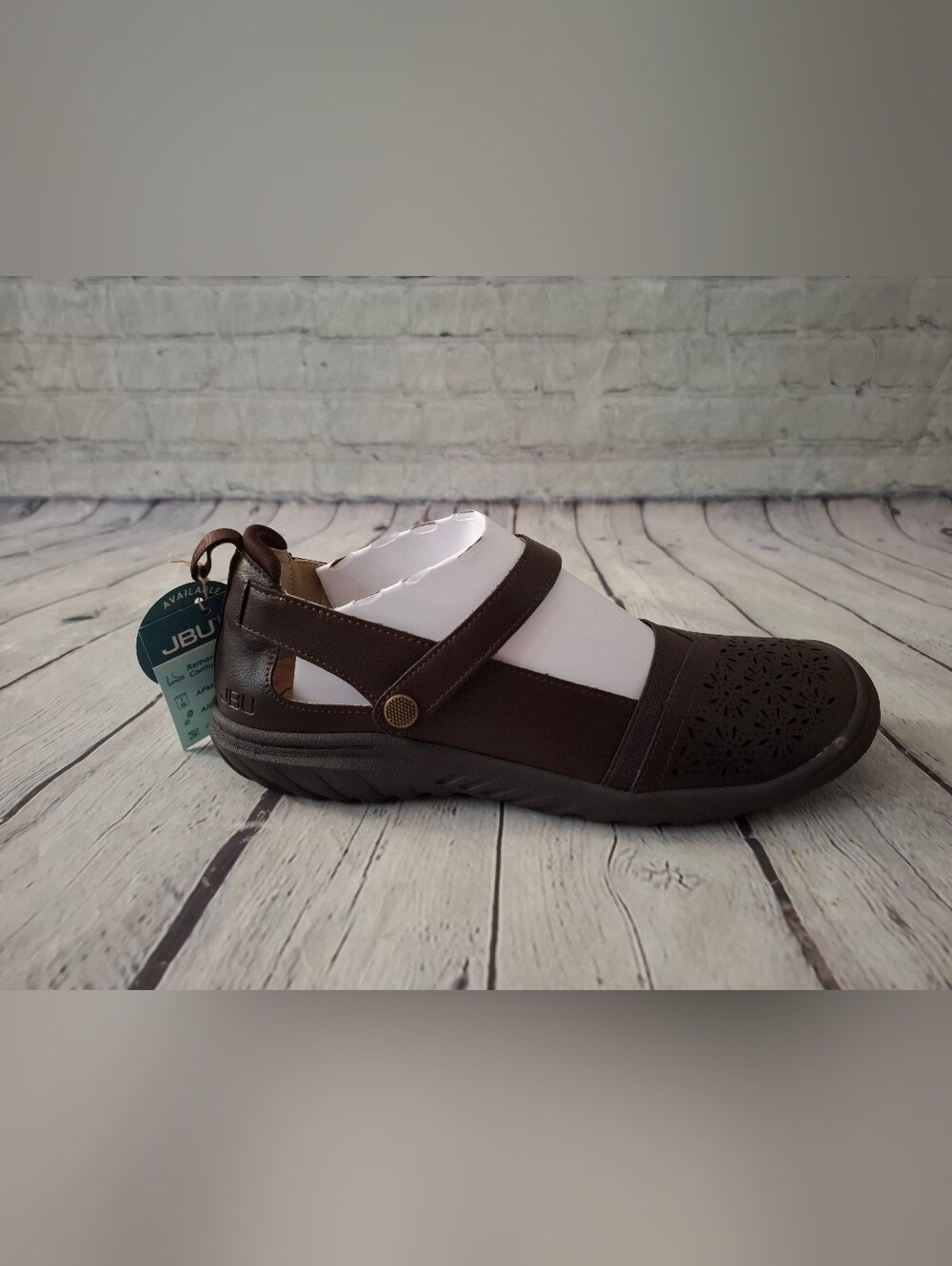 NIB JBU Rya Chocolate Waking Mary Jane Shoes - Size 8